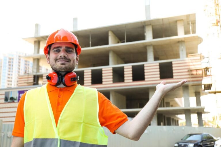 Les Domaines de Compétences Essentiels dans la Construction Roumaine